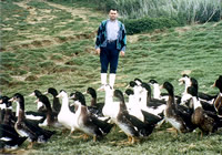 Patrick Rauzy avec ces oies